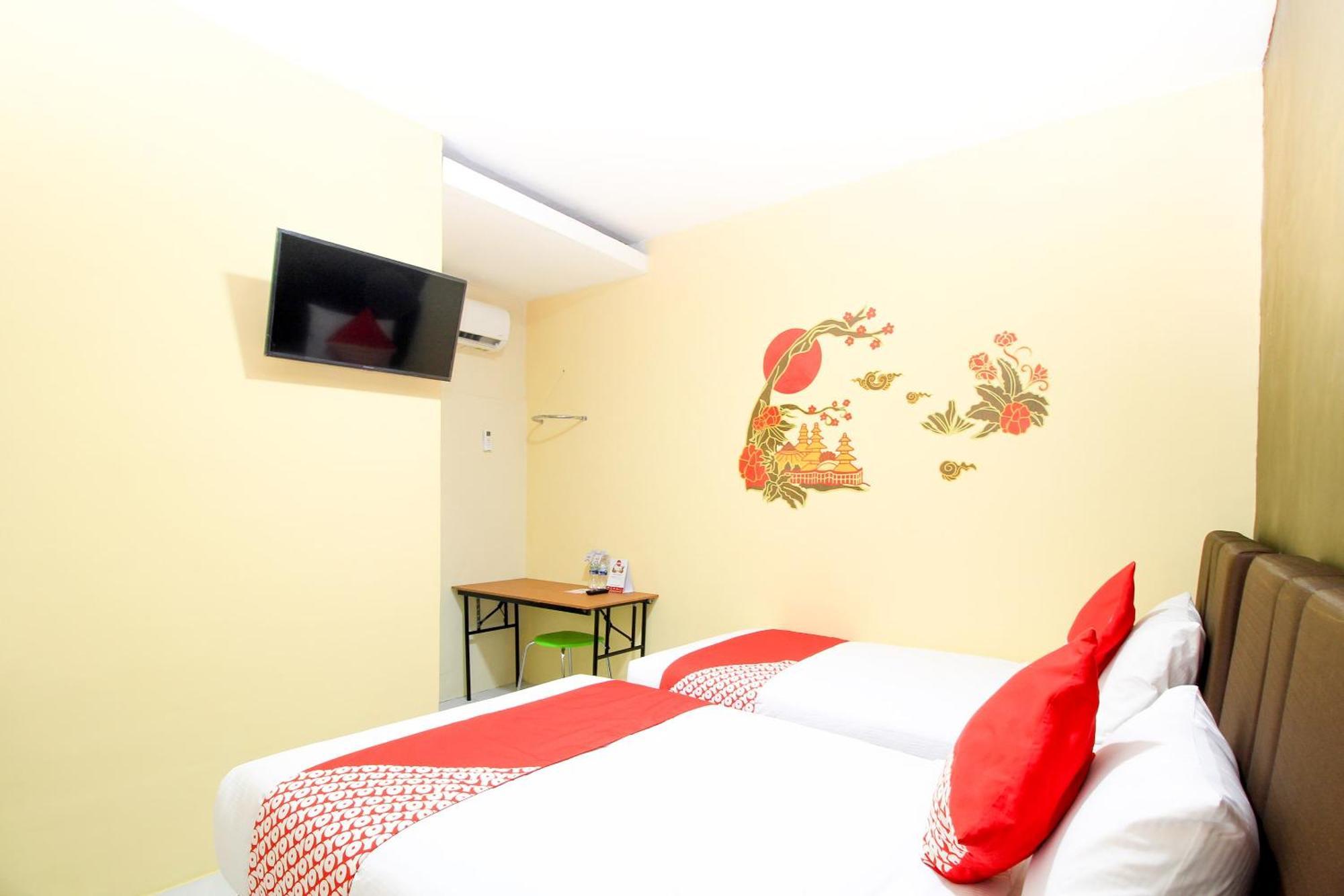 Super Oyo Capital O 217 A1 Hotel Surabaya Dış mekan fotoğraf
