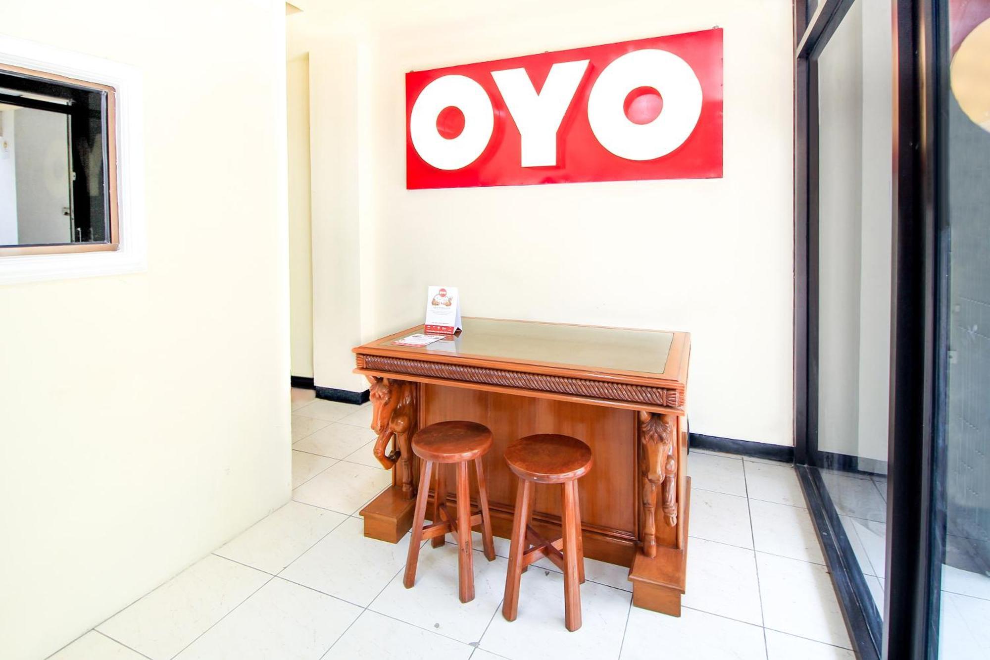 Super Oyo Capital O 217 A1 Hotel Surabaya Dış mekan fotoğraf