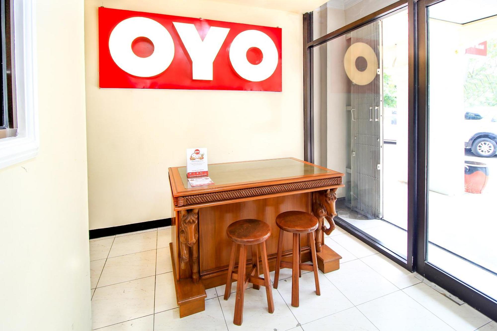 Super Oyo Capital O 217 A1 Hotel Surabaya Dış mekan fotoğraf